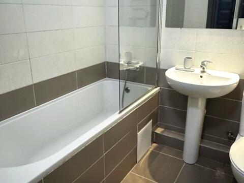квартира за адресою Сім'ї Кульженків вул. (Петра Дегтяренка), 37