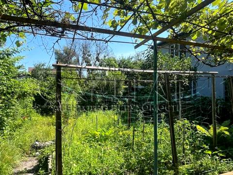 ділянка за адресою Дамбова вул.