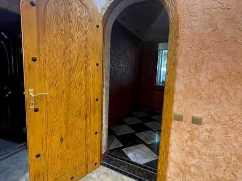 комерційна за адресою Київ, Шовкуненка вул., 4