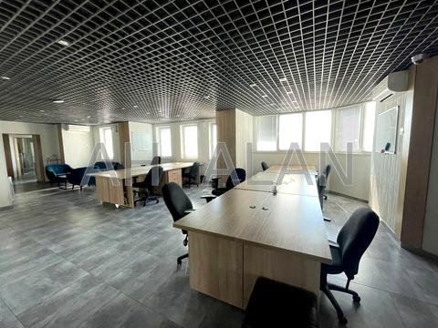 комерційна за адресою Срібнокільська вул., 1