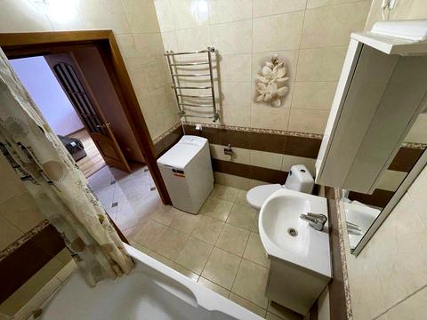 квартира за адресою Богдана Хмельницького  вул., (Будинок 1)