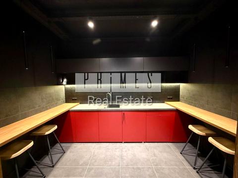 коммерческая по адресу Кловский спуск, 7a