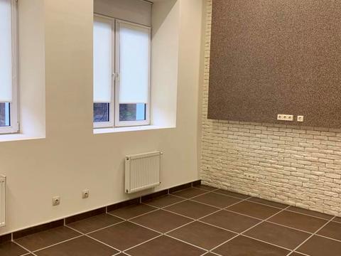 коммерческая по адресу Миколи Грінченка ул., 4в