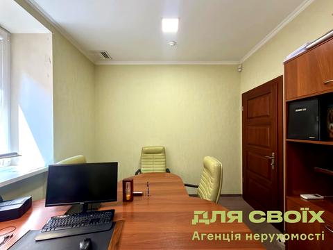 коммерческая по адресу Владимира Ивасюка просп. (Героїв Сталінграду), 6-Б
