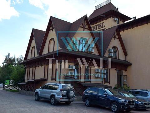 комерційна за адресою Берестейське шосе (Брест-Литовське), 8а
