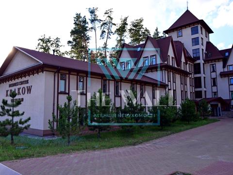 комерційна за адресою Берестейське шосе (Брест-Литовське), 8а