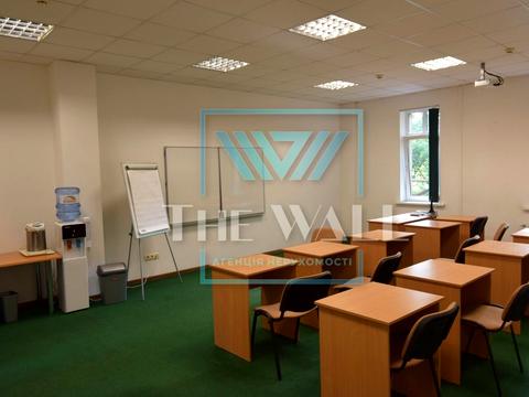 комерційна за адресою Берестейське шосе (Брест-Литовське), 8а