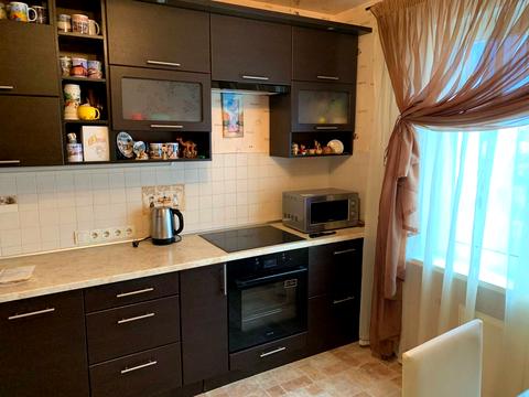 квартира за адресою Анни Ахматової вул., 24