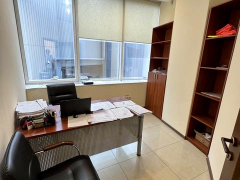 комерційна за адресою Королеви Єлизавети ІІ вул. (Глинки), 2