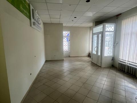 коммерческая по адресу Незалежності бульв. (50 років Жовтня), 17