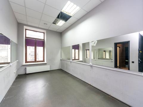 комерційна за адресою Басейна вул., 2