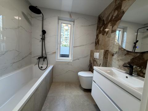 квартира за адресою Білогірська вул., 12