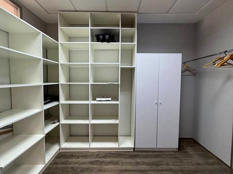 комерційна за адресою Кловський узвіз, 7a