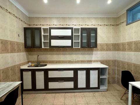 комерційна за адресою Кловський узвіз, 7a