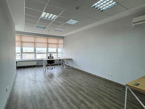 комерційна за адресою Кловський узвіз, 7a
