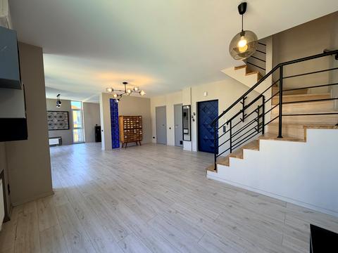 квартира за адресою Регенераторна вул., 4 к14