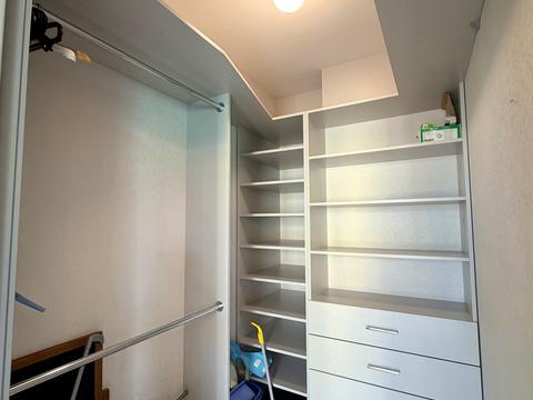 квартира за адресою Регенераторна вул., 4 к14