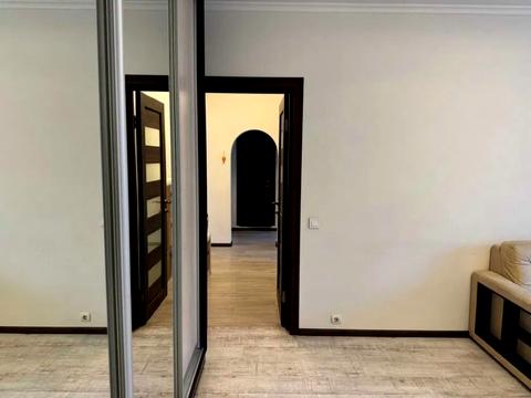 квартира за адресою Київ, Оноре де Бальзака вул., 84