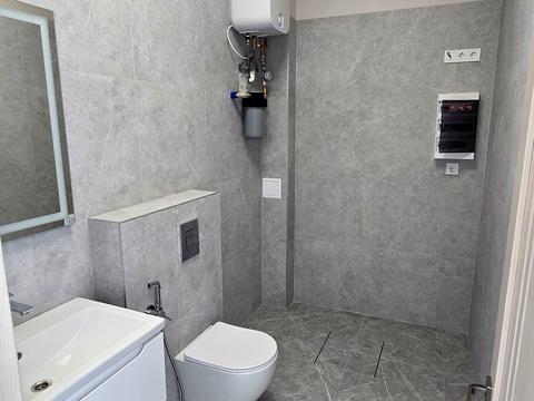 комерційна за адресою Холодильна вул., 67-А