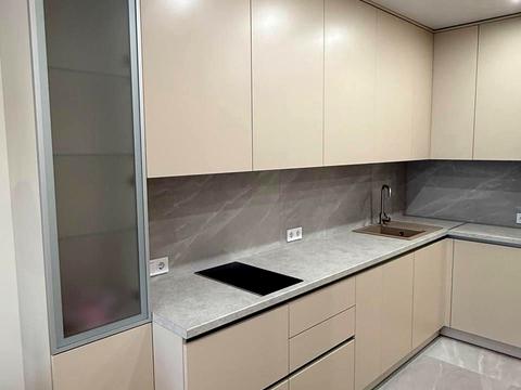 квартира за адресою Космічна вул., 5