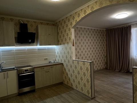 квартира за адресою Осіння вул., 4