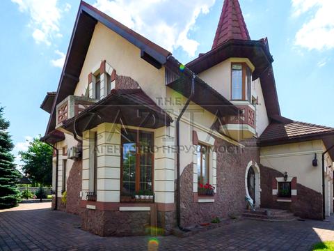 будинок за адресою с. Борщагівка, вул. Лугова