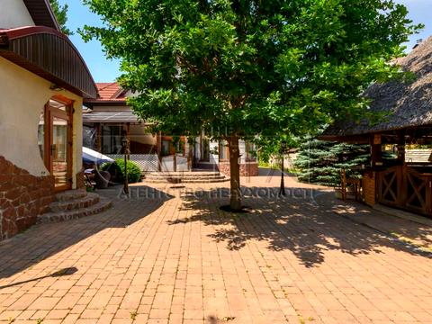 будинок за адресою с. Борщагівка, вул. Лугова