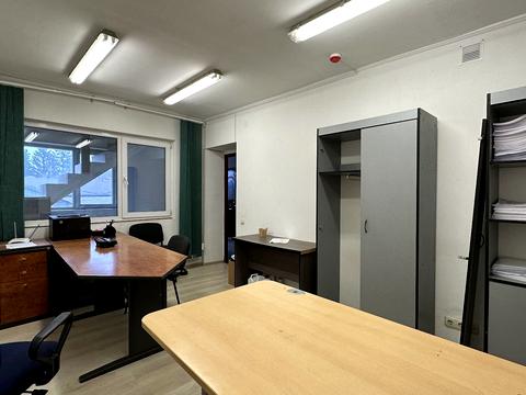 комерційна за адресою Львів, Пластова вул. (Силікатна), 2
