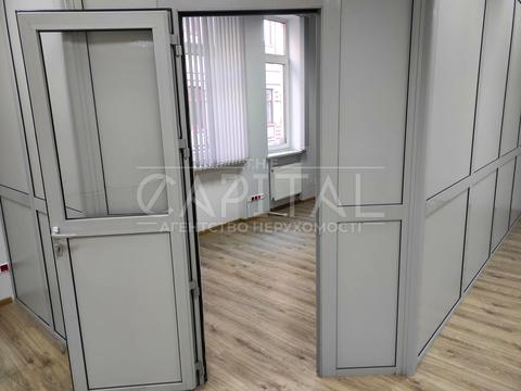 коммерческая по адресу Верхній Вал ул., 4