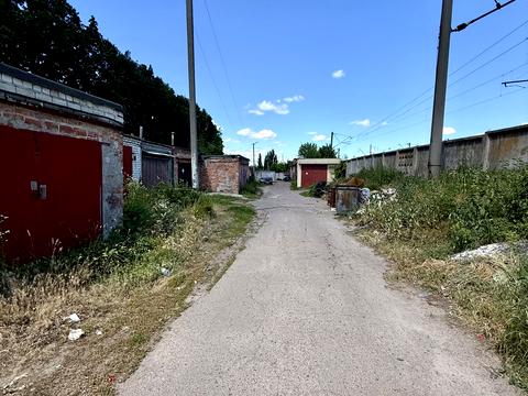 паркомісце за адресою Кримська вул., 1