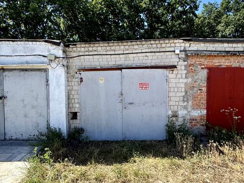 паркомісце за адресою Кримська вул., 1