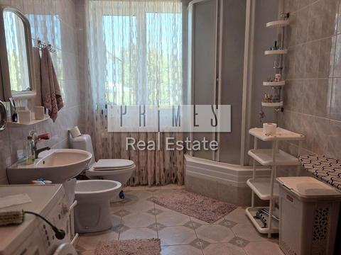 будинок за адресою Гідності вул. (Жертв Революції), 32-а