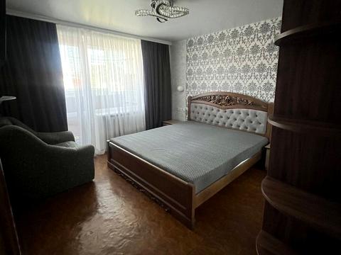 квартира за адресою Василя Вишиваного вул., 13/2