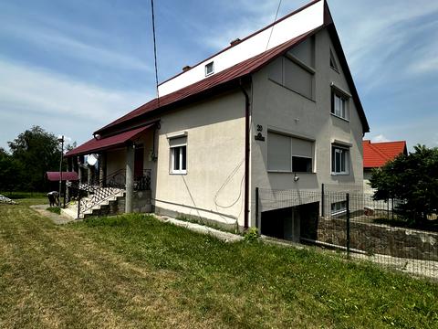 будинок за адресою Сонячна