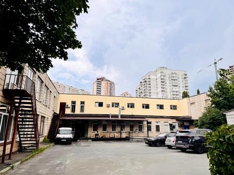 коммерческая по адресу Здолбуновская ул., 3