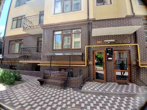 комерційна за адресою Західна вул., 14