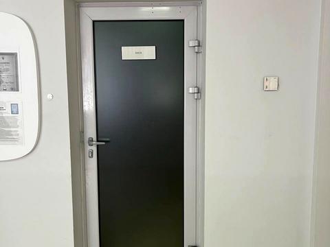 1869686140679741