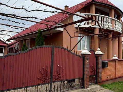 будинок за адресою с. Біловарці, Кубинця