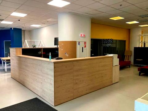 комерційна за адресою майдан Незалежності пл., 1