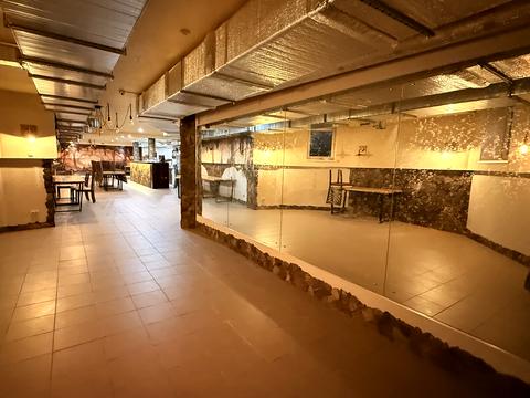 комерційна за адресою Дніпровська набережна вул., 26-К