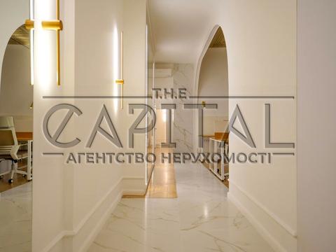 комерційна за адресою Шота Руставелі вул., 22-А