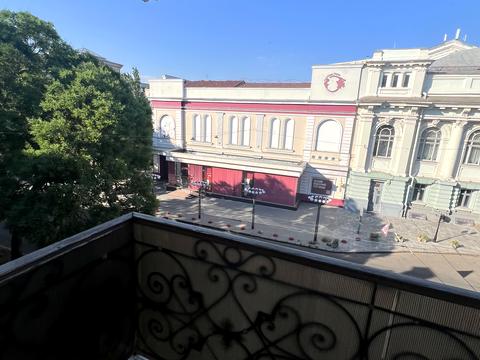 квартира за адресою Пастера вул., 32