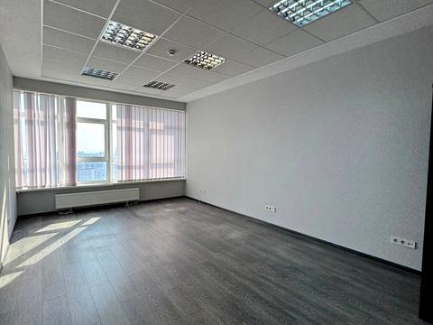 комерційна за адресою Кловський узвіз, 7a