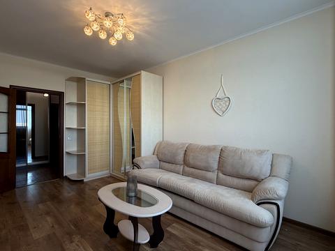 квартира по адресу Сім'ї Кульженків ул. (Петра Дегтяренка), 33