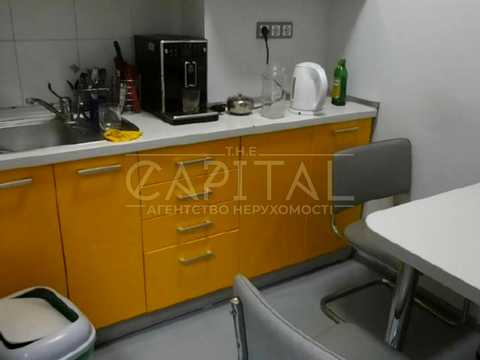 коммерческая по адресу Старонаводницкая ул., 1