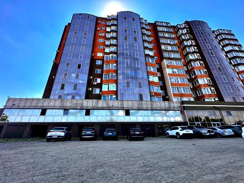 паркомісце за адресою Мостобудівників вул., 18