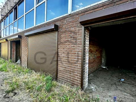 паркомісце за адресою Мостобудівників вул., 18