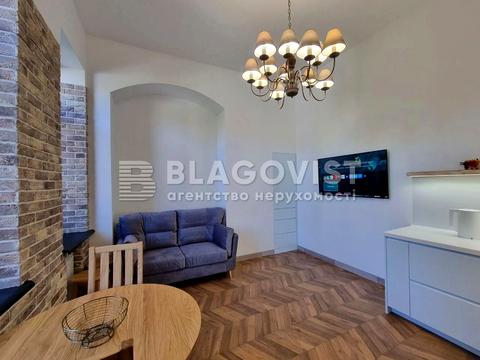 квартира за адресою Рейтарська вул., 25