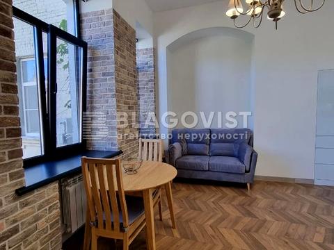 квартира за адресою Рейтарська вул., 25