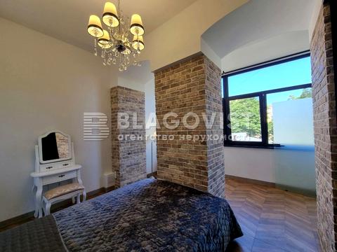 квартира за адресою Рейтарська вул., 25